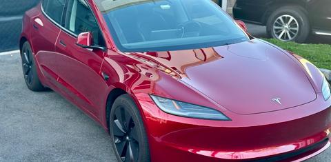 Tesla Model 3 2024