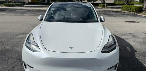 Tesla Model Y 2021