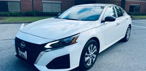 Nissan Altima 2025