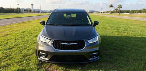 Chrysler Pacifica 2023