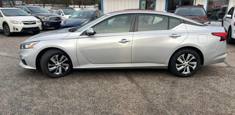 Nissan Altima 2020
