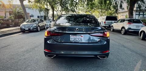 Lexus ES 2025