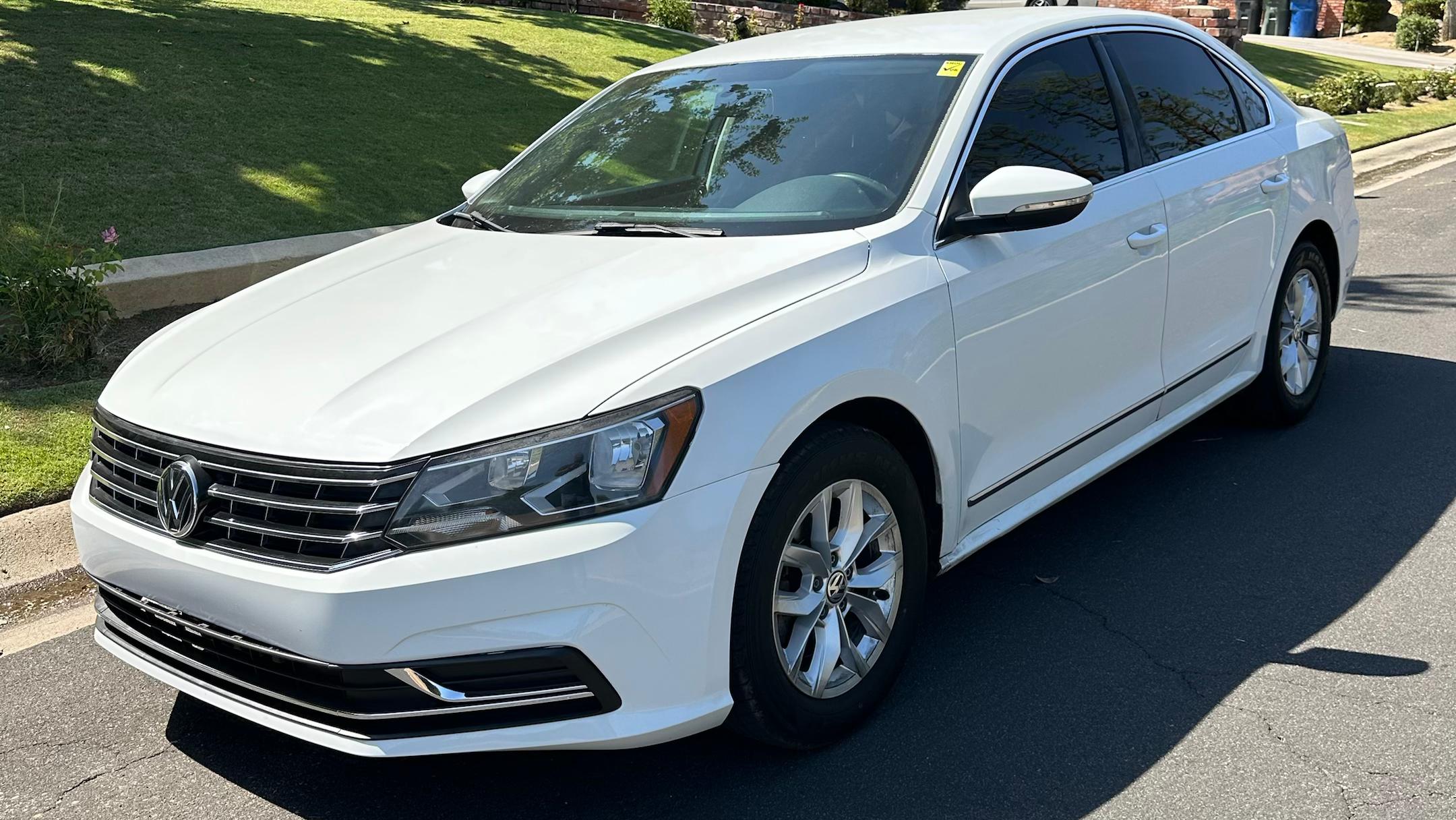 Volkswagen Passat 2016 in 