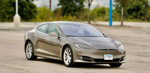 Tesla Model S 2016