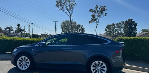 Tesla Model X 2020