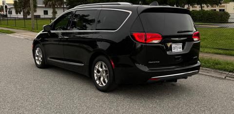 Chrysler Pacifica 2017