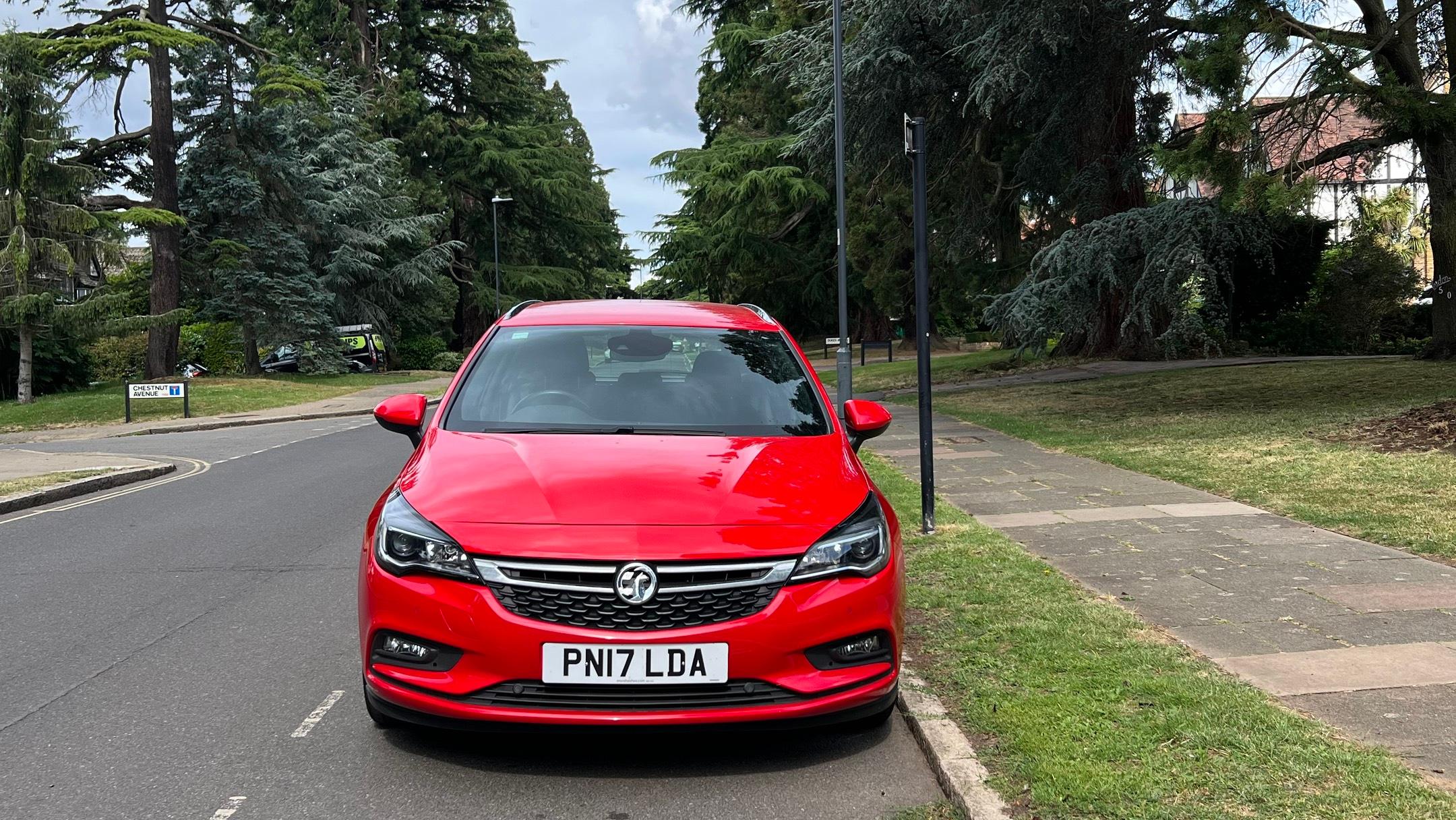 Vauxhall Astra 2017 in Edgware