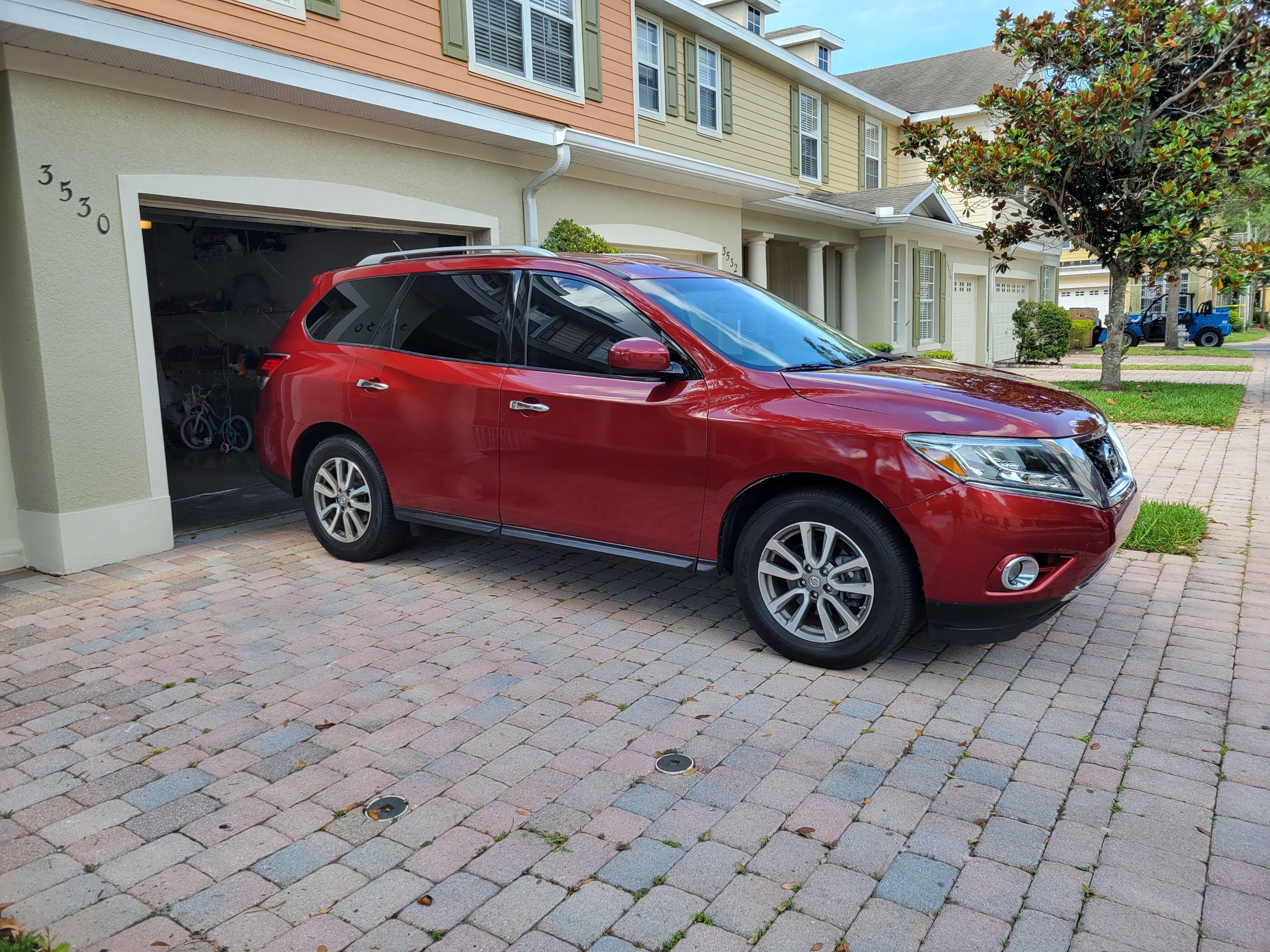 Nissan Pathfinder 2015 in 