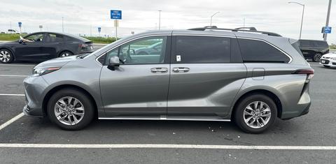 Toyota Sienna 2026