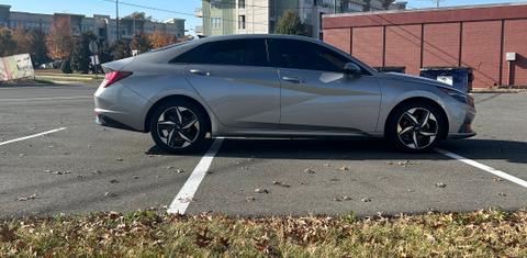 Hyundai Elantra 2021