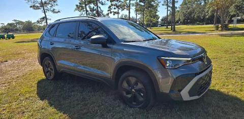 Volkswagen Taos 2025