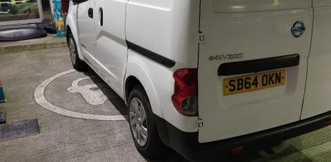 Nissan eNV200 2014