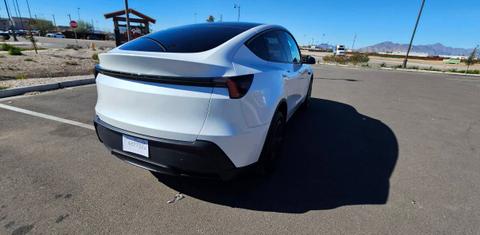 Tesla Model Y 2026