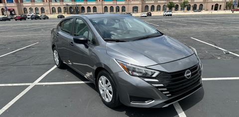 Nissan Versa 2025