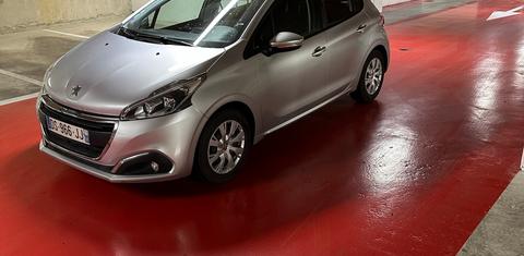 Peugeot 208 2015