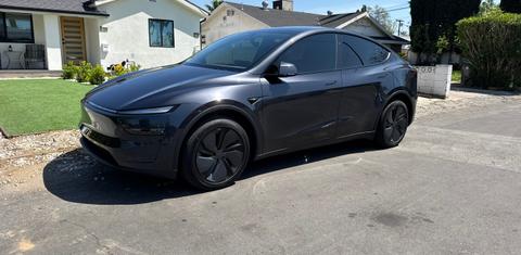 Tesla Model Y 2026