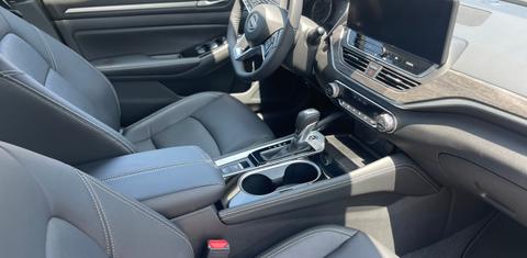 Nissan Altima 2024