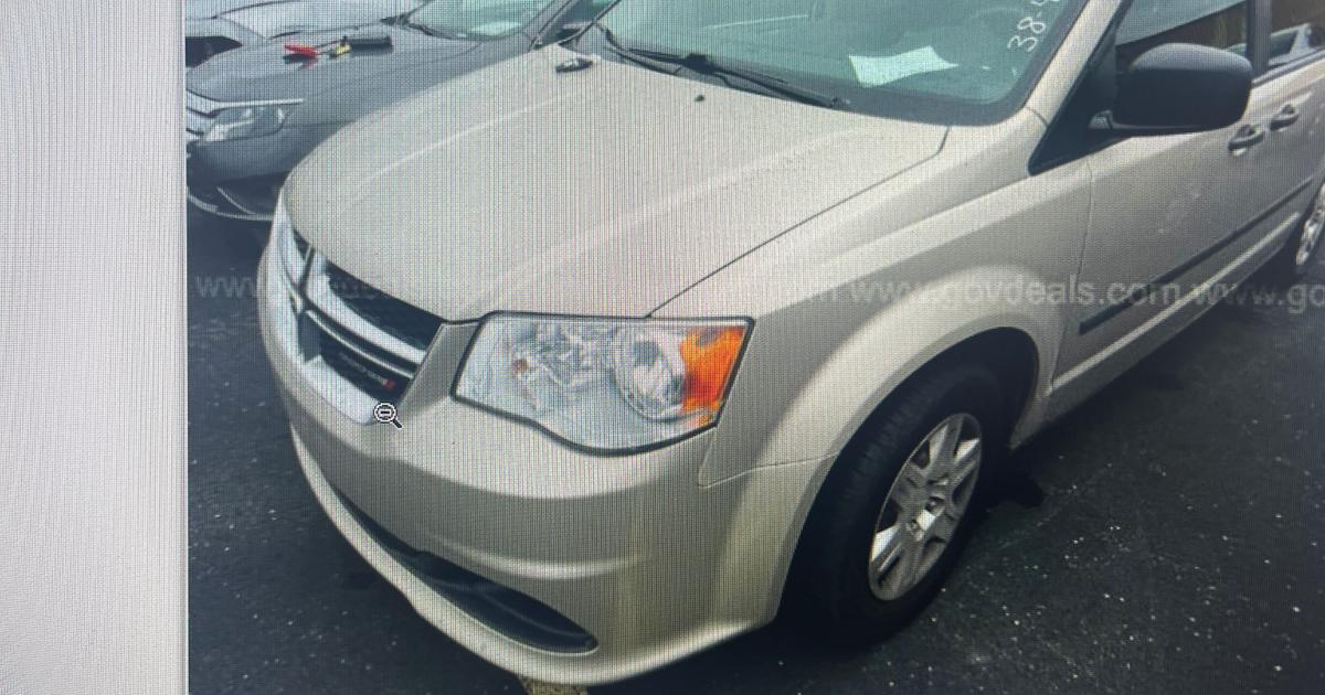 Dodge Grand Caravan 2013 rental in Jacksonville, FL by EDWARD E. Turo