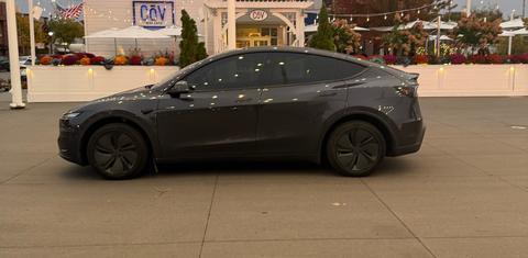 Tesla Model Y 2026