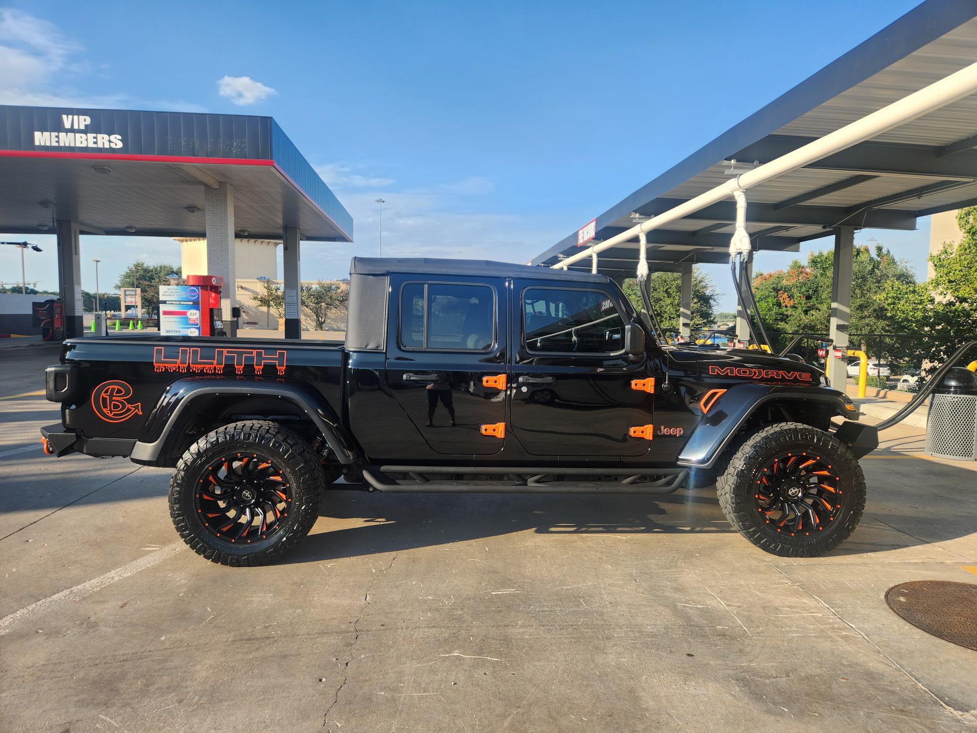 Jeep Gladiator 2023 in Fort Worth, TX