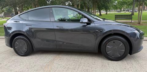 Tesla Model Y 2026