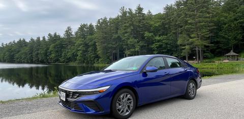 Hyundai Elantra 2024