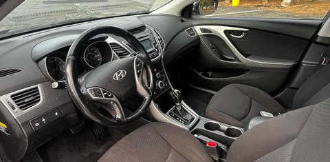 Hyundai Elantra 2016