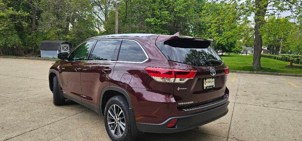 Toyota Highlander Hybrid 2019 in 