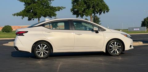 Nissan Versa 2021