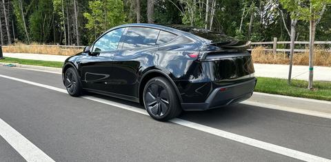 Tesla Model Y 2026