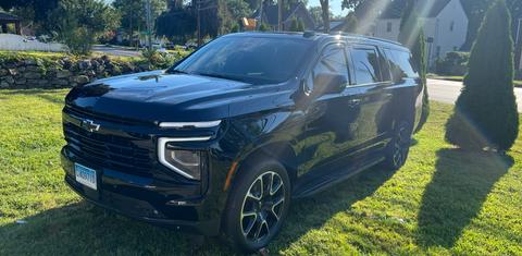 Chevrolet Suburban 2025