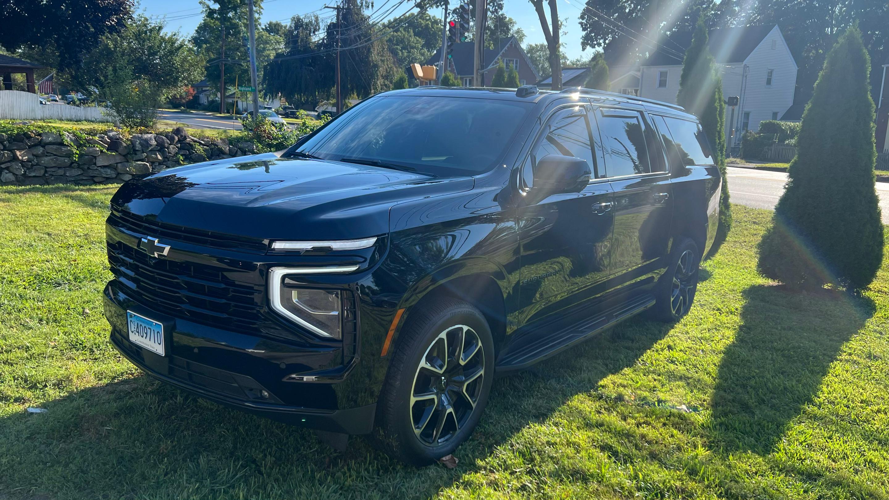 Chevrolet Suburban 2025 in Stratford, CT