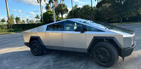 Tesla Cybertruck 2024