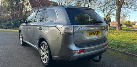 Mitsubishi Outlander 2015