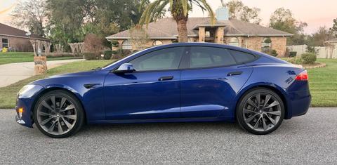 Tesla Model S 2020