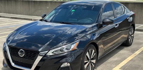 Nissan Altima 2021