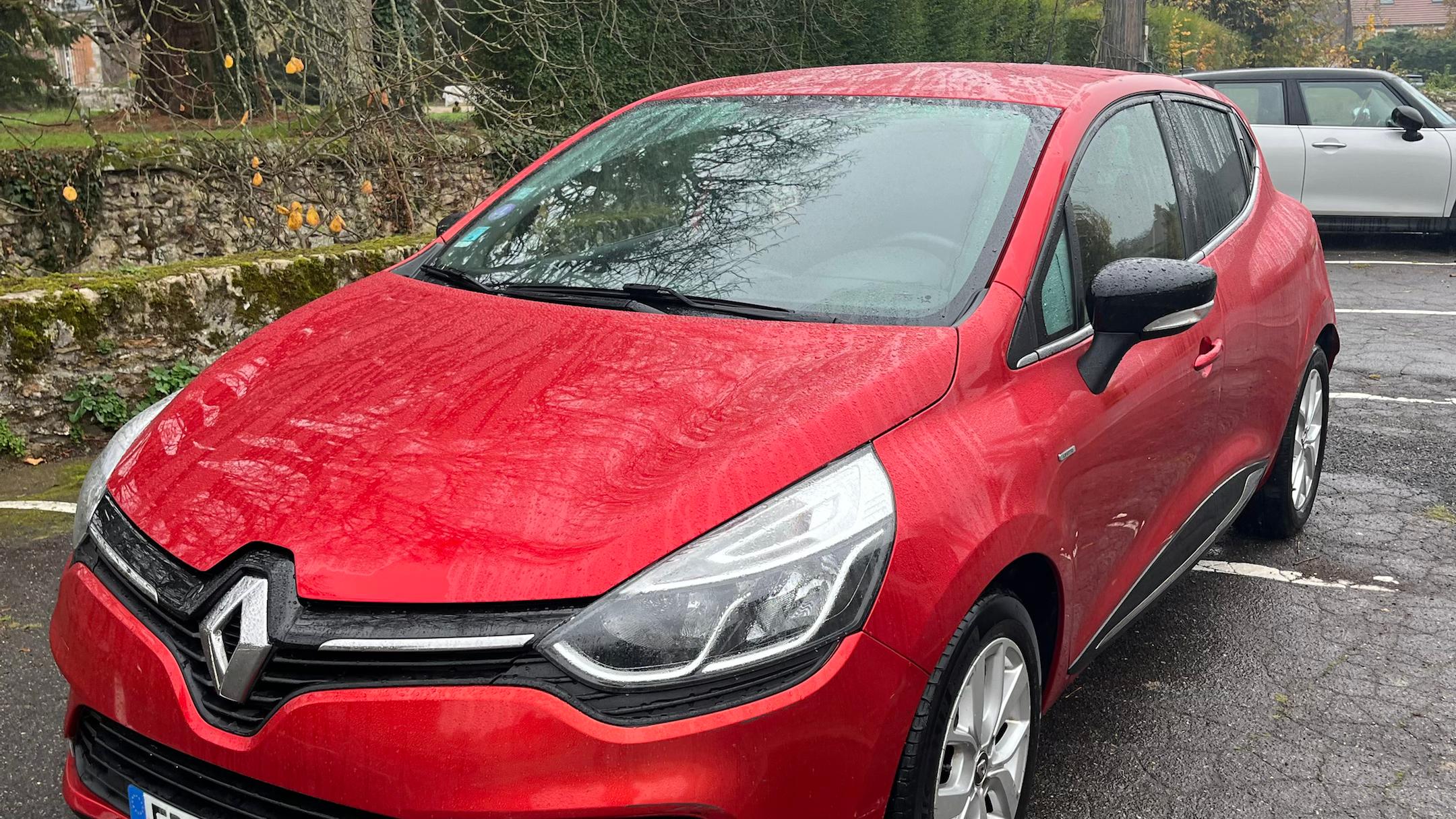 Renault CLIO IV 2019 à Brie-Comte-Robert