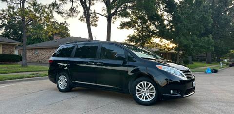 Toyota Sienna 2016
