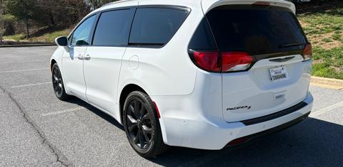 Chrysler Pacifica 2019