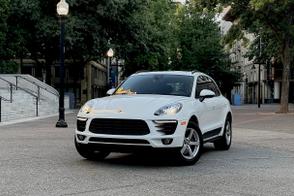 Porsche Macan car