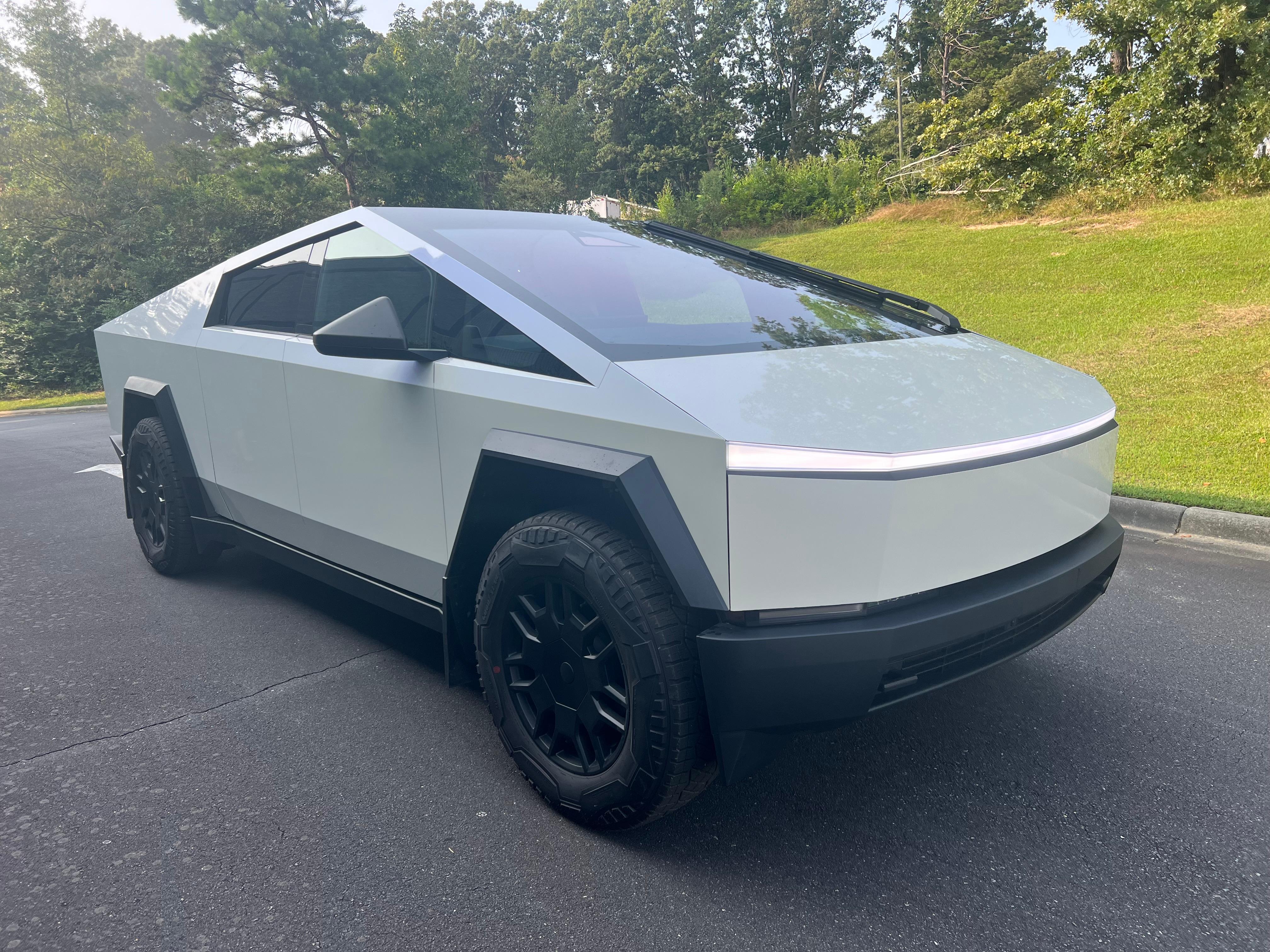 Tesla Cybertruck 2024 in 