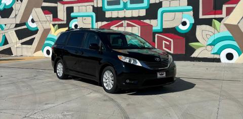 Toyota Sienna 2012