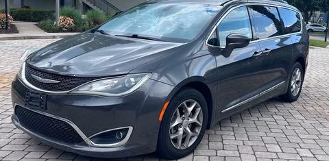 Chrysler Pacifica 2017