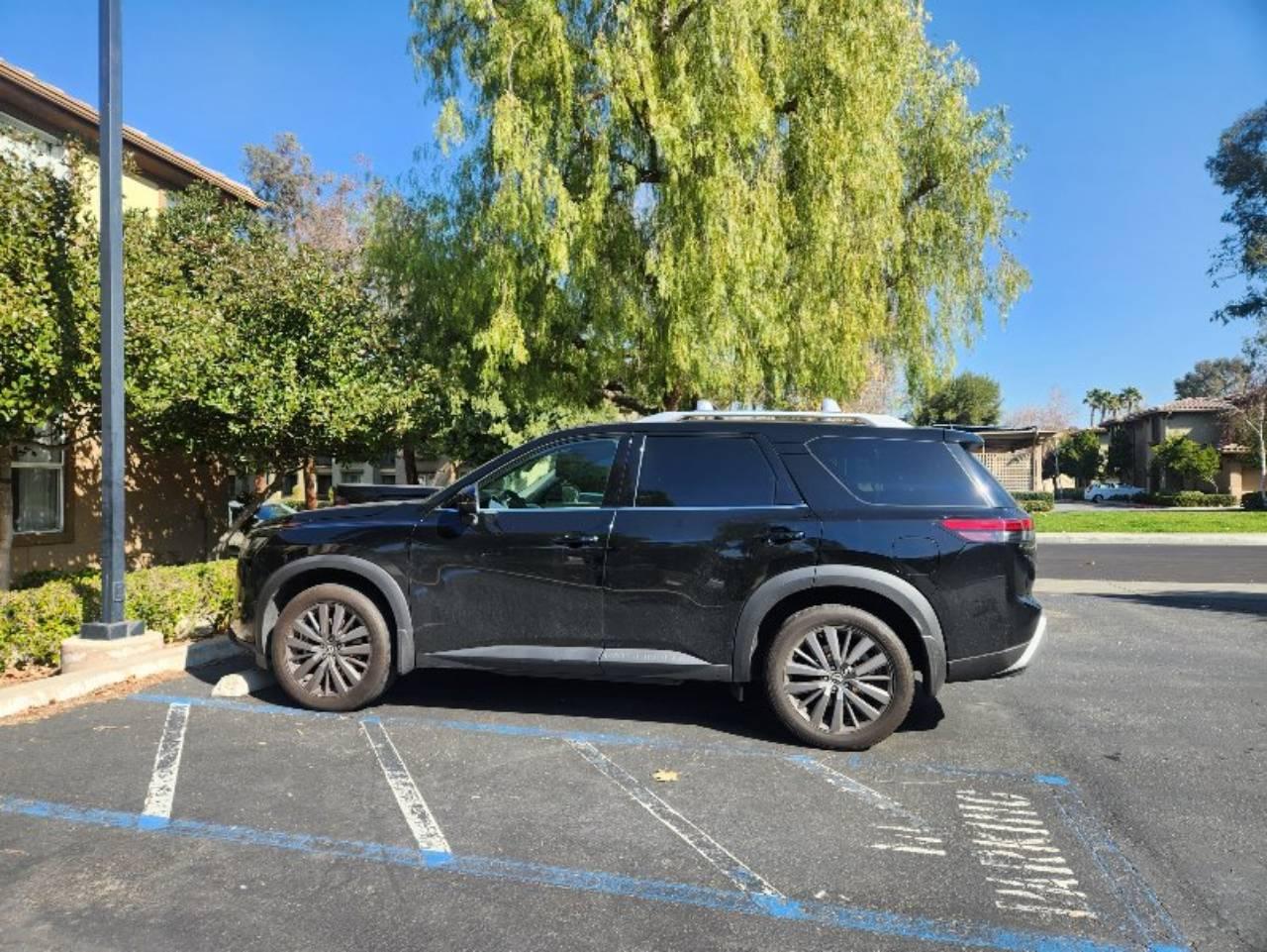 Nissan Pathfinder 2023 in Los Angeles, CA