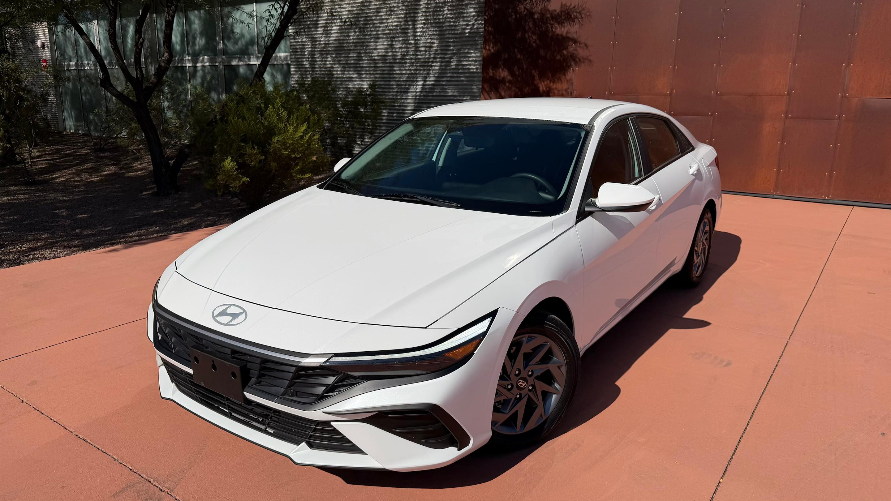 Hyundai Elantra 2024 in Phoenix, AZ