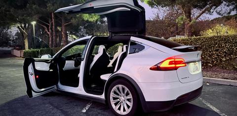 Tesla Model X 2018