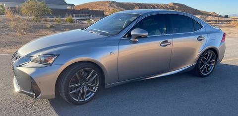 Lexus IS 2019