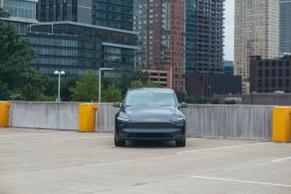 Tesla Model Y 2026 in Bayonne