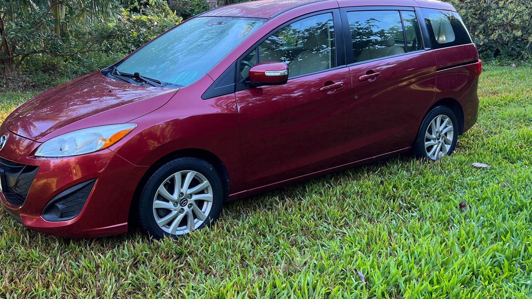 Mazda Mazda5 2015 in 