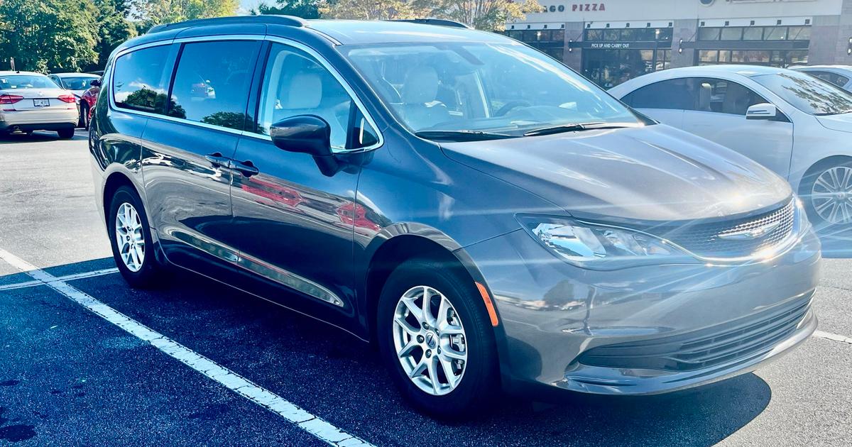 Chrysler Voyager 2021 rental in Lithia Springs, GA by J'Kasheif J. Turo